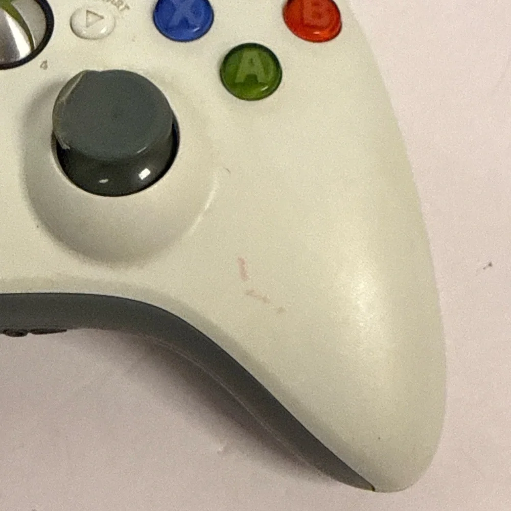 Genuine Microsoft XBox 360 Wired Controller White Microsoft